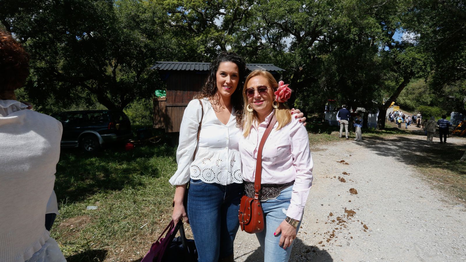 Búscate en las fotos del domingo en la romería de Los Barrios