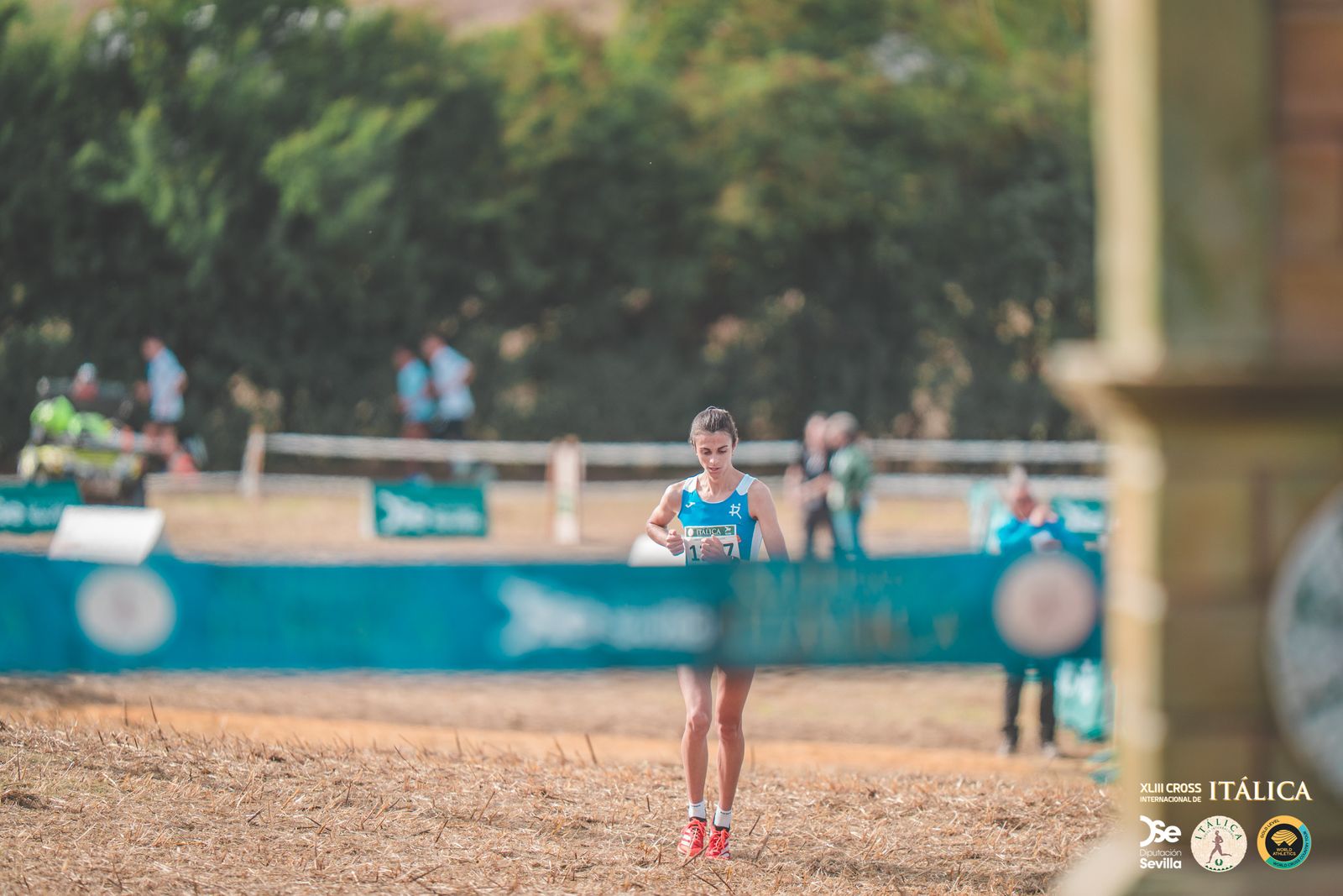 Búscate en las fotos del Cross de Itálica 2025 | 1