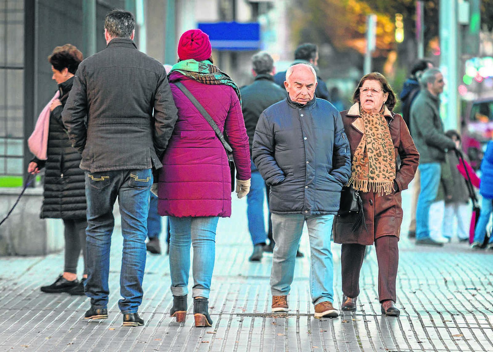 Manos en los bolsillos o guantes y bufandas serán la tónica general de los próximos días en la provincia