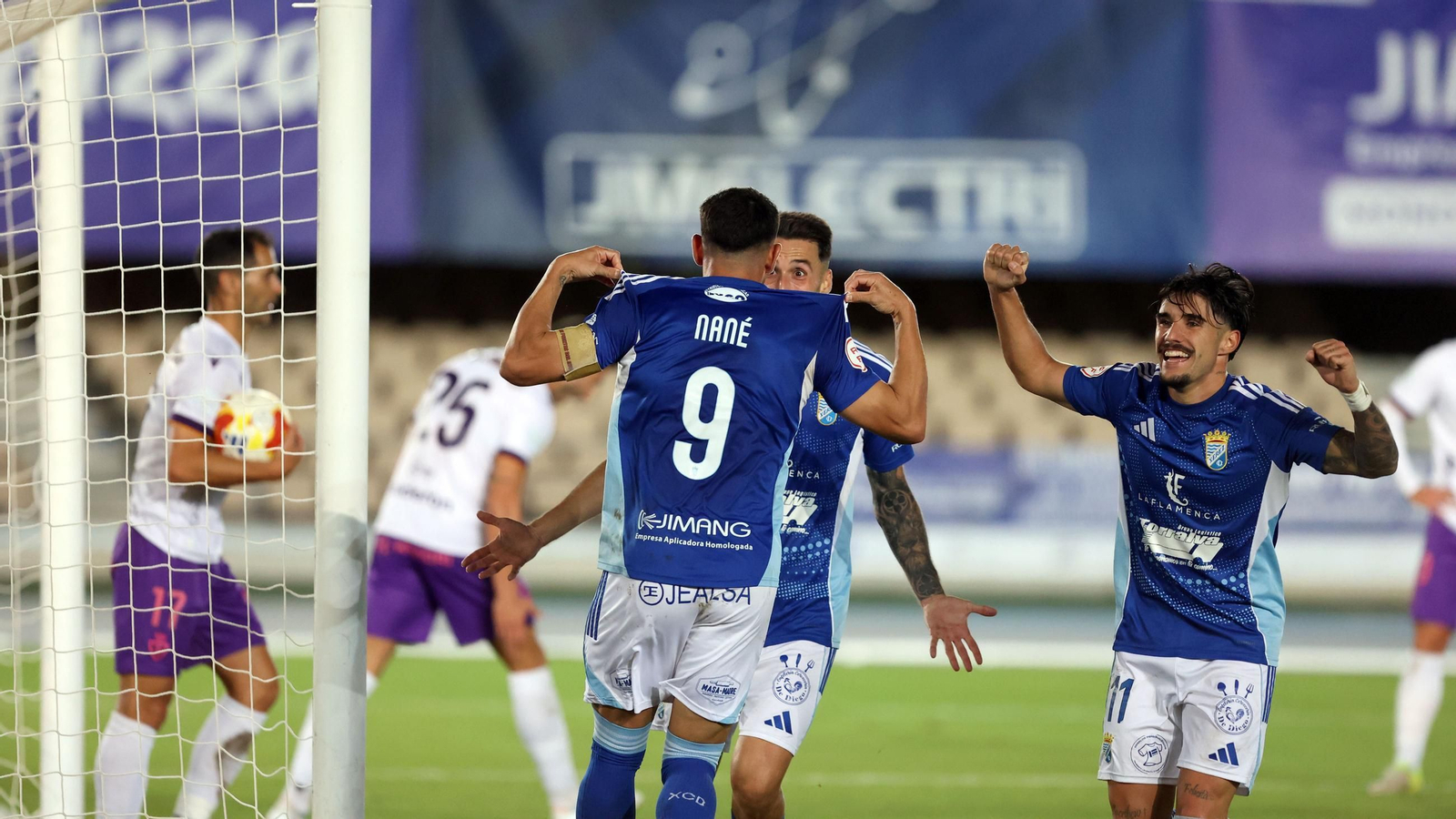 Imágenes del Xerez CD contra el Real Jaén CF en Chapín