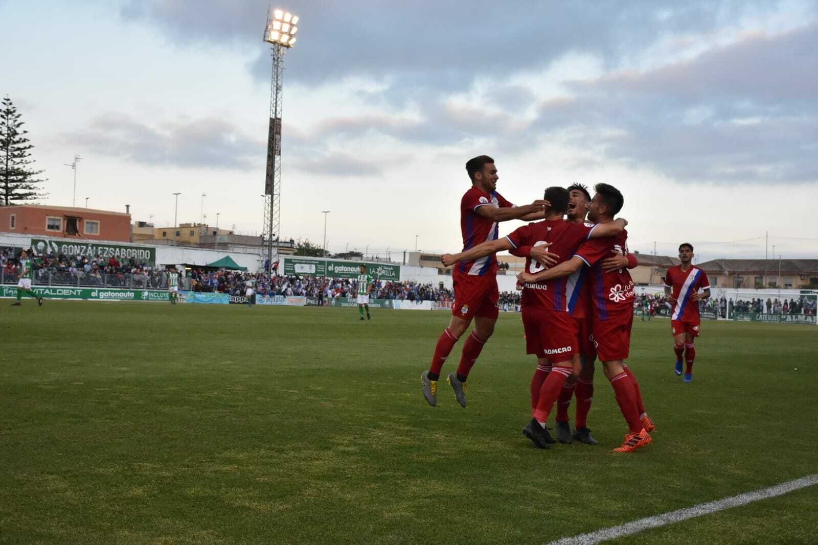 Partido Atlético Sanluqueño-Recreativo en imágenes