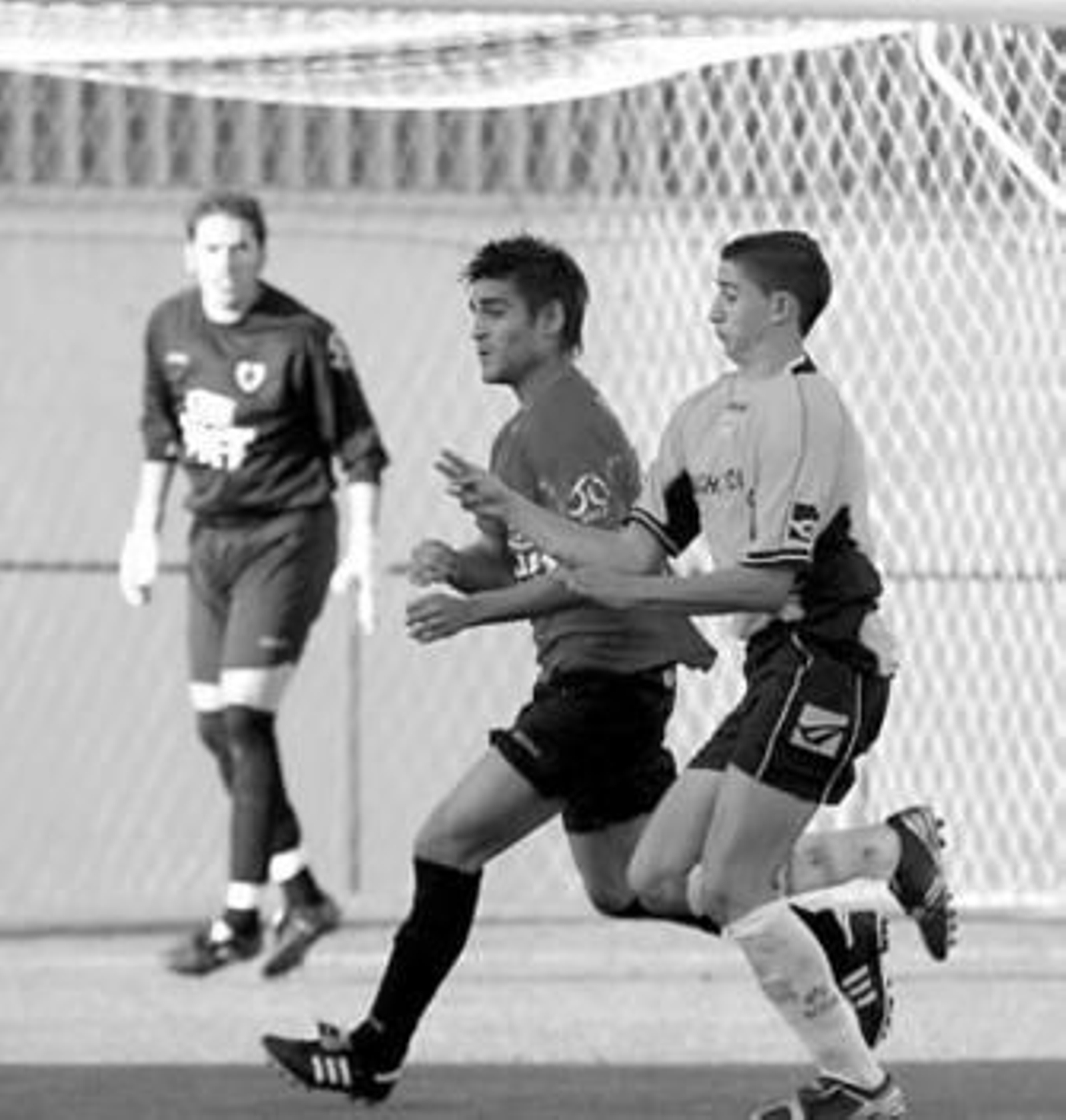 Marín, en el centro de la imagen, baja importante para el Cartaya.