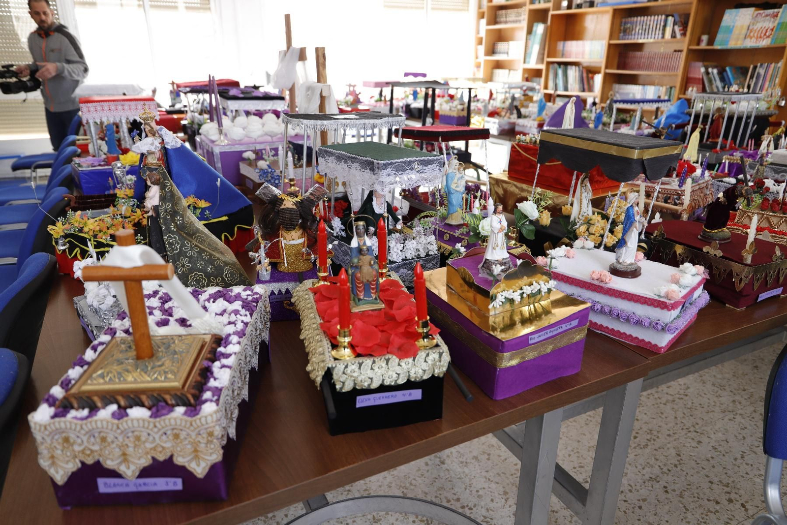 Una 'barbie' convertida en una virgen.