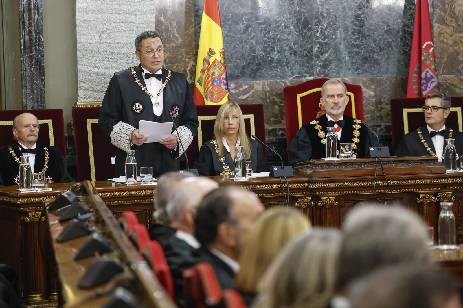 El fiscal general del Estado, Álvaro García Ortiz, en el acto de apertura del año judicial junto a Isabel Perelló, Felipe VI y Félix Bolaños.