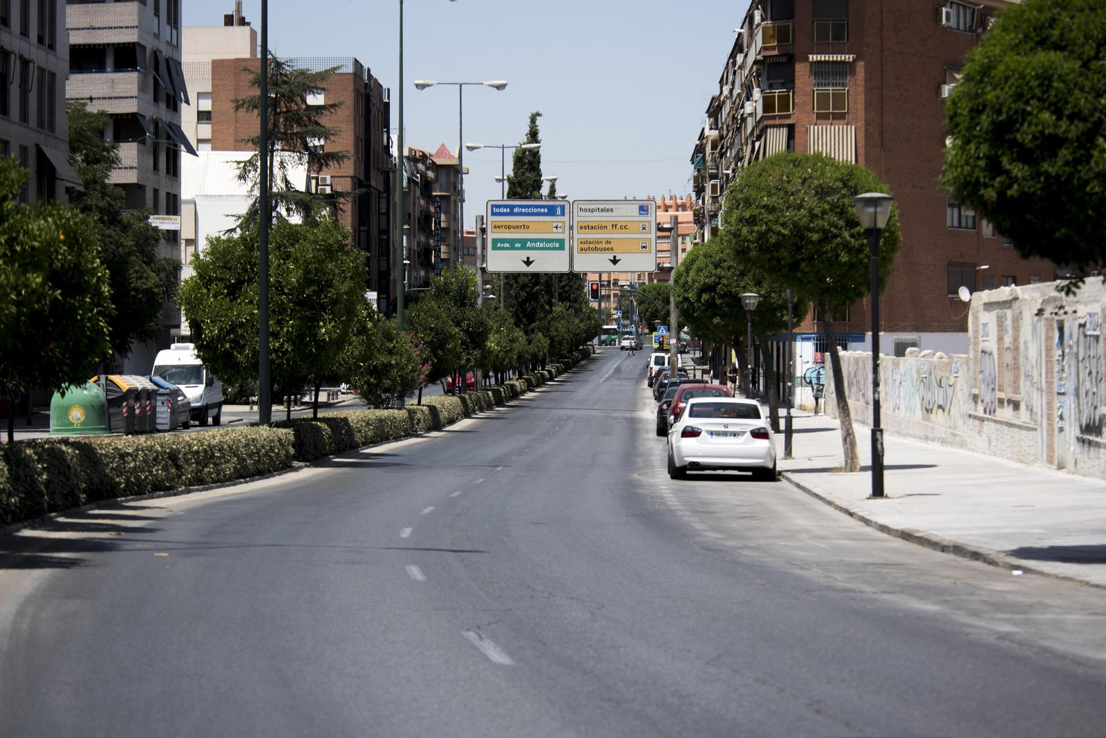 Imágenes de una Granada desierta