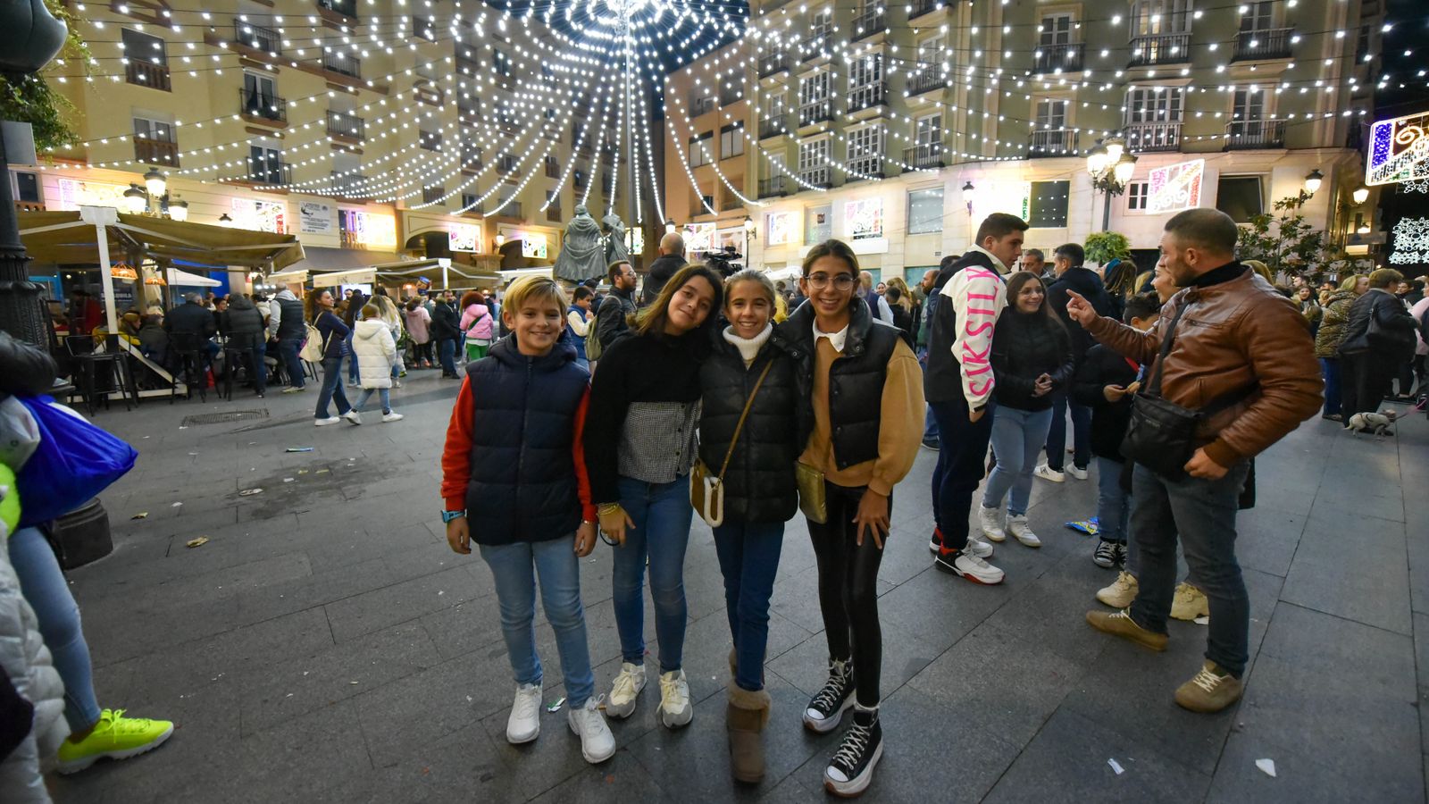 El encendido del alumbrado de Navidad en La Línea, en imágenes