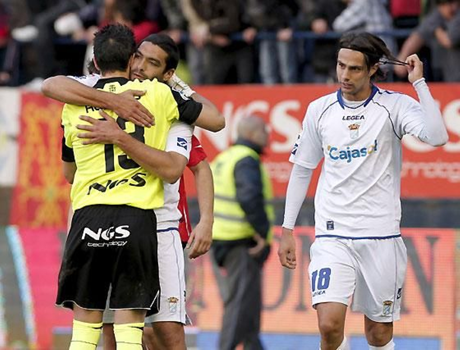 Después de meses, especialmente en las últimas semanas, luchando contra la amenaza del descenso, el Xerez finalmente regresa a Segunda.

Foto: EFE / Reuters / AFP Photo