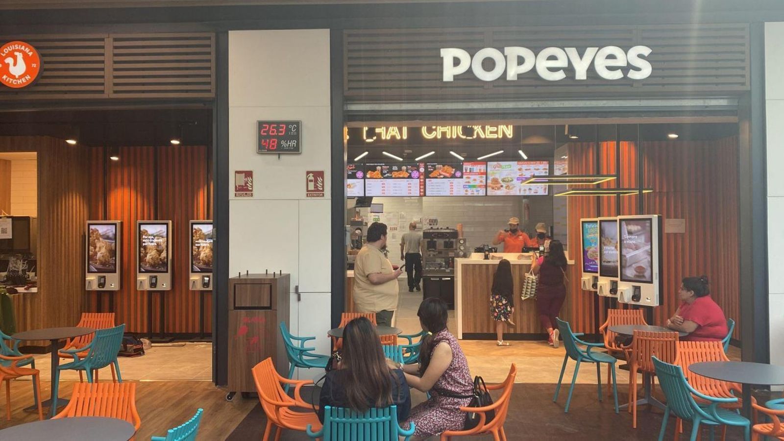Restaurante Popeyes en Vialia. Restaurante Popeyes en Vialia.