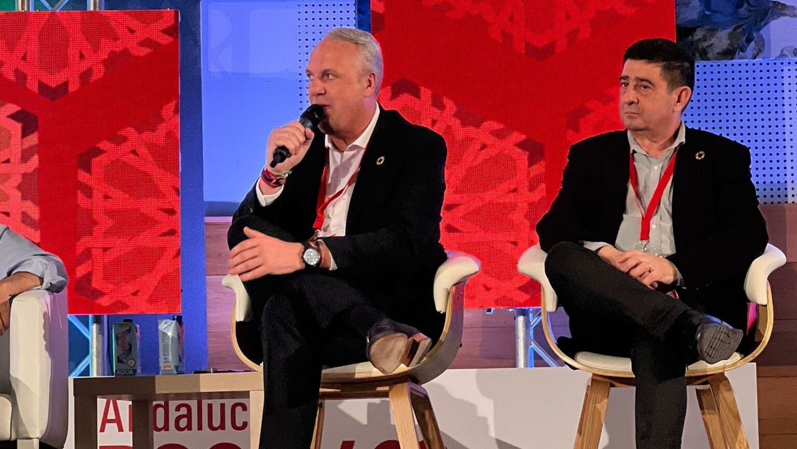 Ruiz Boix durante su intervención en la convención sobre el municipalismo organizado por el PSOE andaluz.