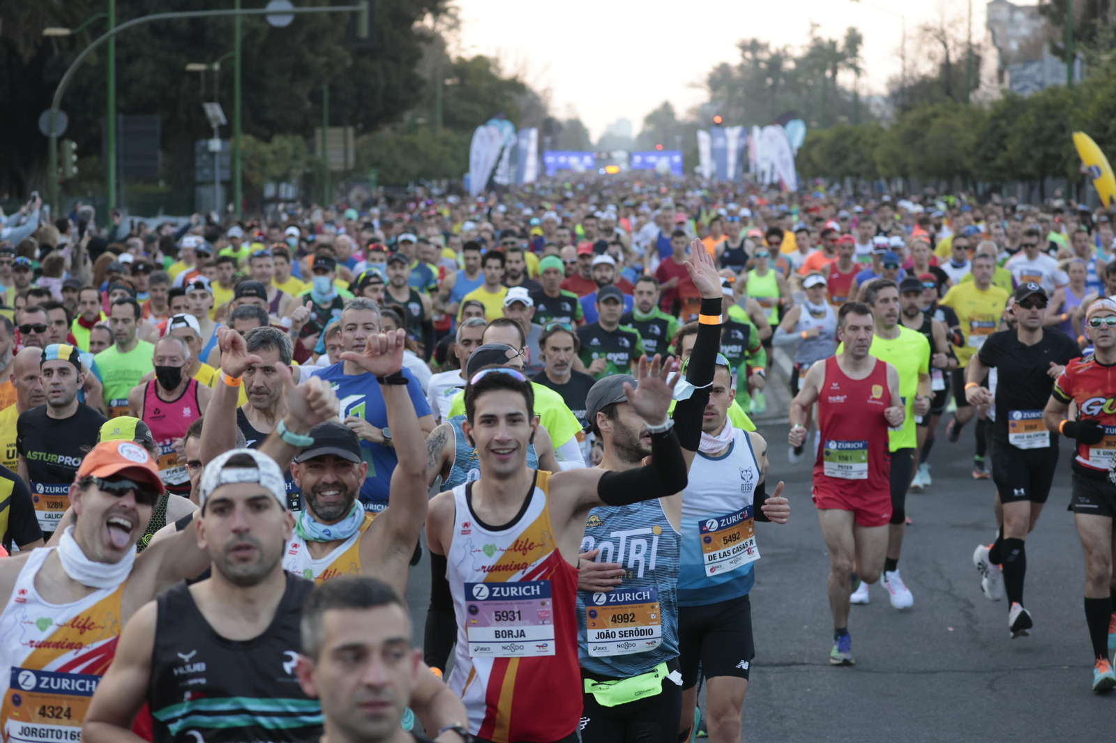Las imágenes de la Maratón de Sevilla 2022 (1)