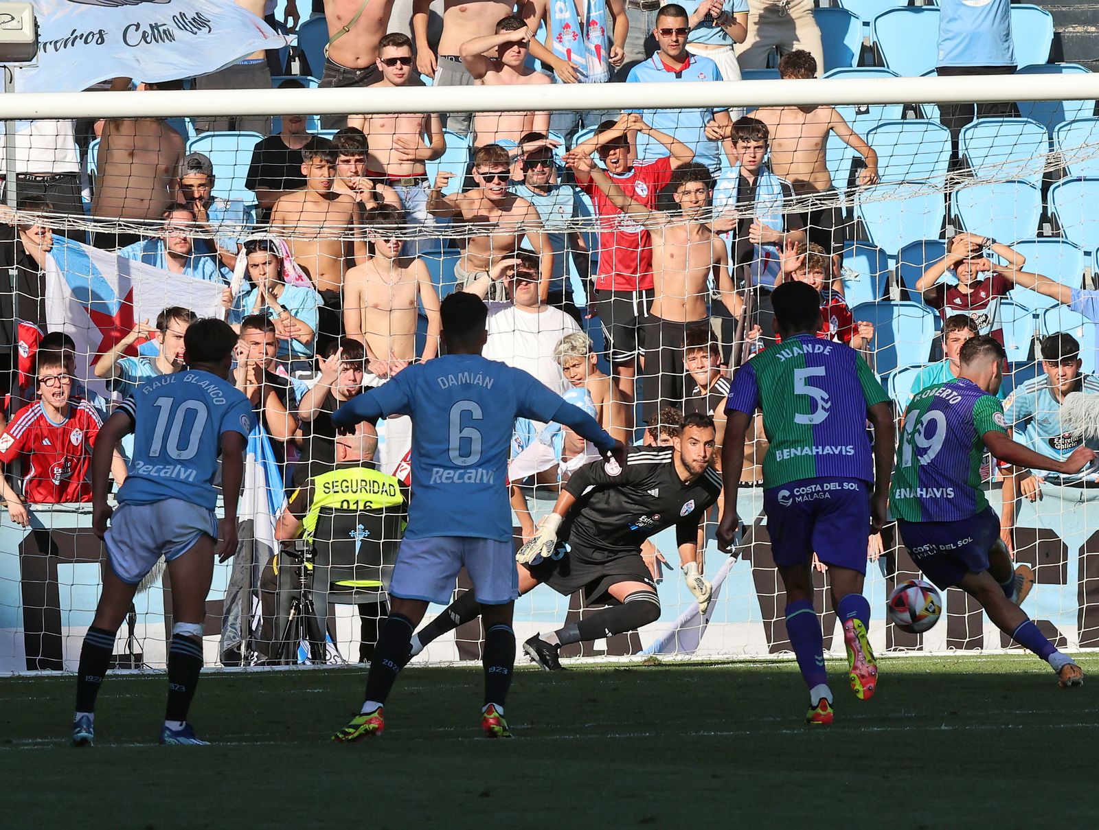 Las fotos del Celta Fortuna-Málaga de play off