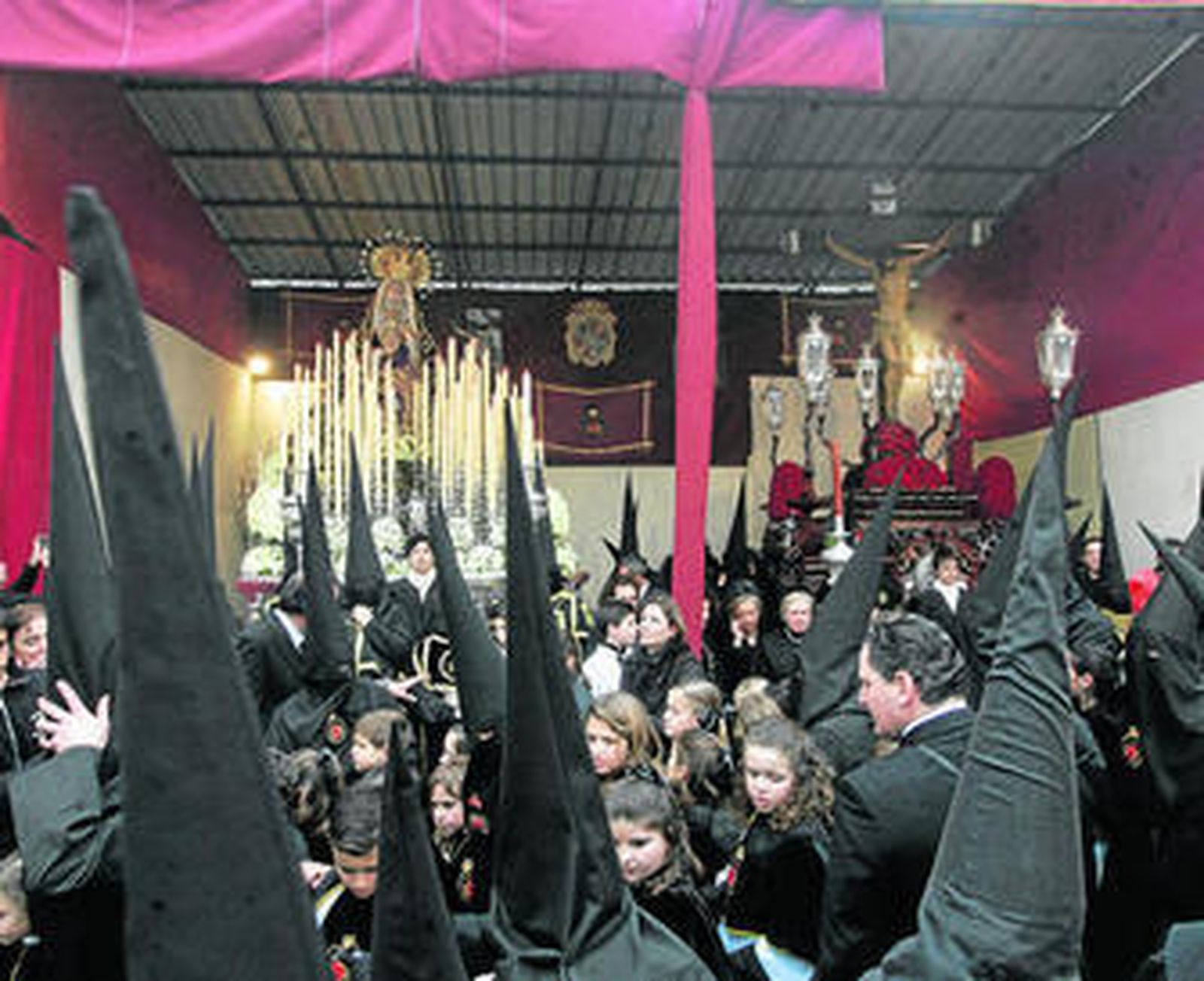 Luto y dolor cofrade en Capuchinos