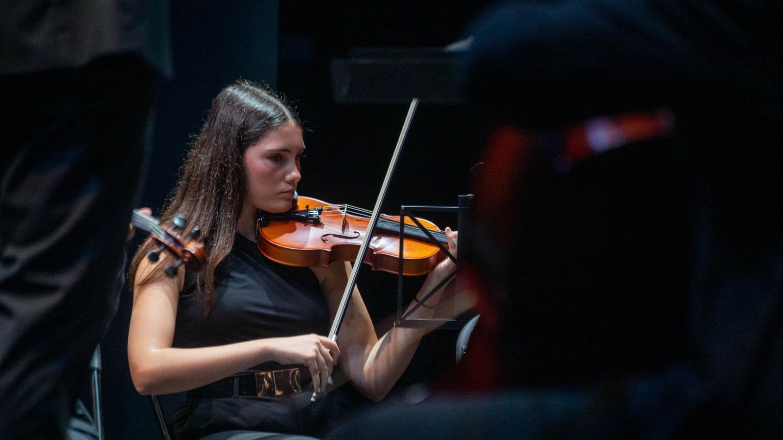 El concierto de la joven orquesta sinfónica de La Línea, en imágenes
