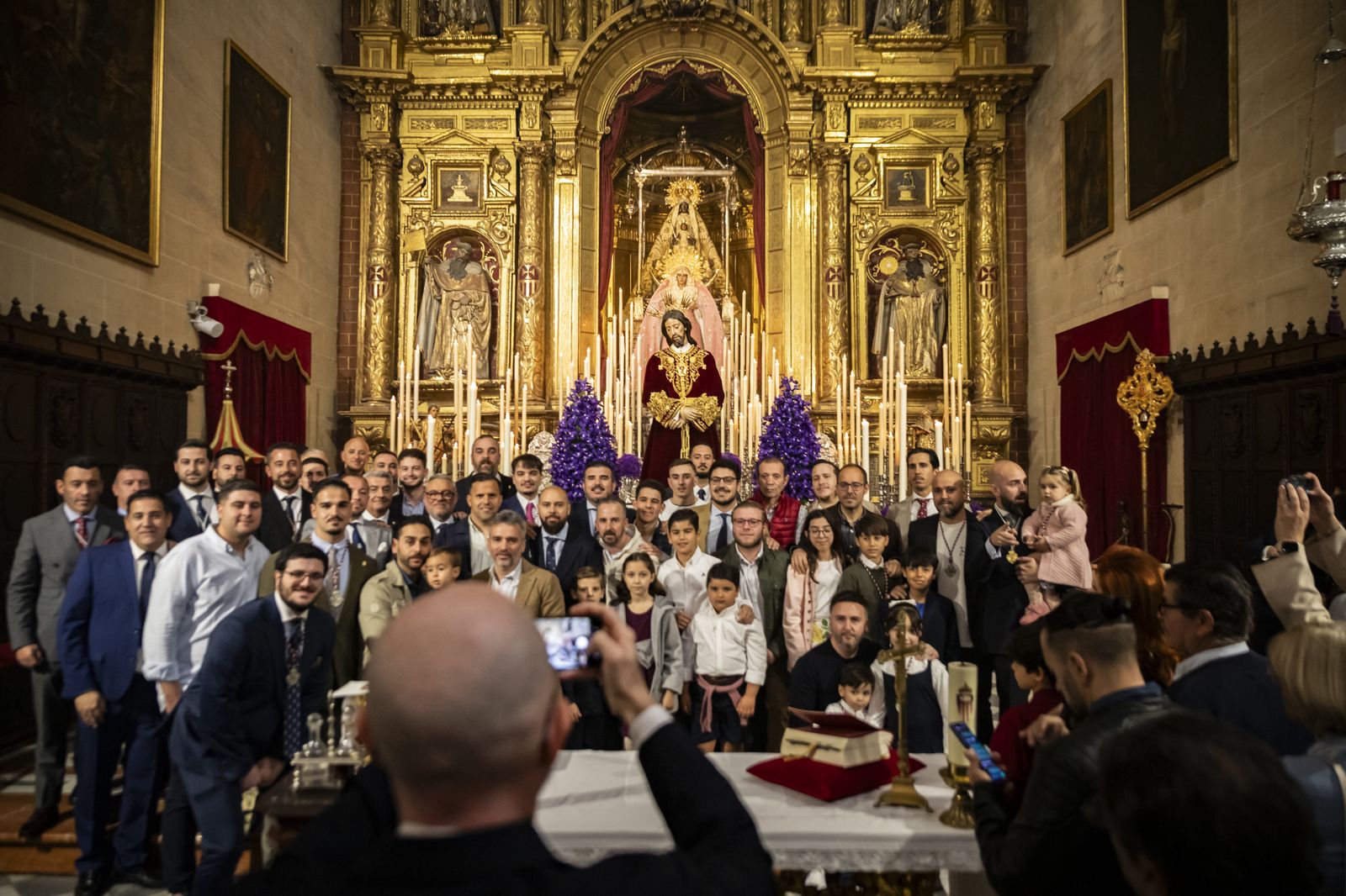 Las imágenes de los besapiés y besamanos del Segundo Domingo de Cuaresma en Jerez
