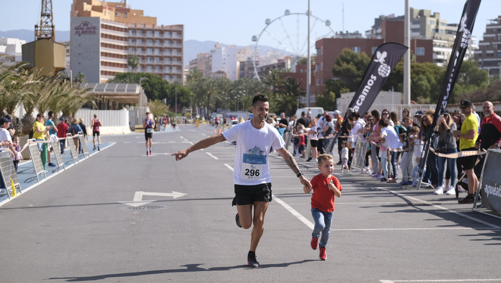 Imágenes de la Carrera del Puerto de Almería 2023