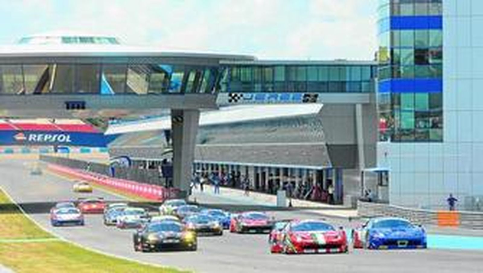 Salida de la segunda carrera de GT en el Circuito de Jerez.