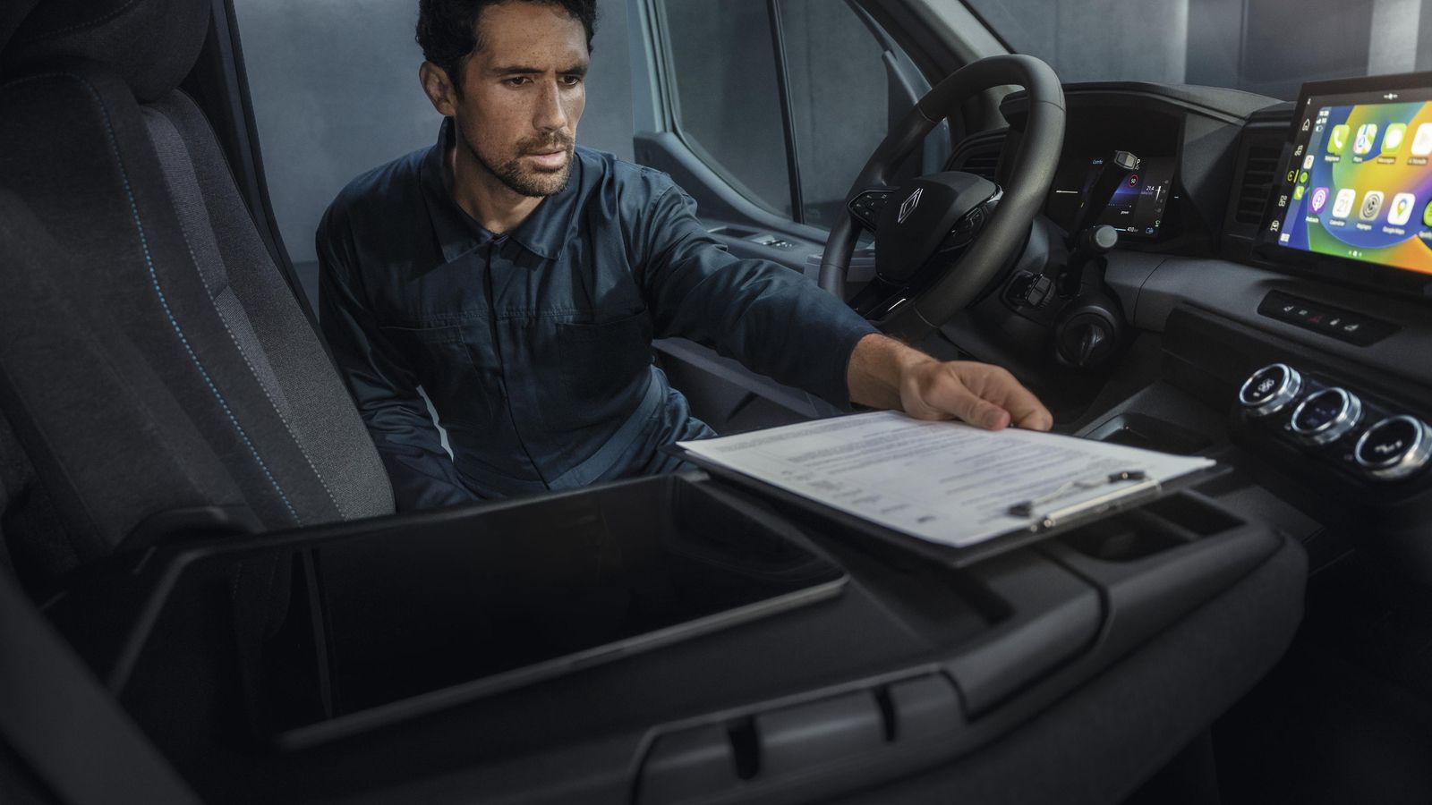 La cabina puede convertirse en un lugar de trabajo más cómodo, un aspecto importante para quienes hacen de ella una oficina móvil.