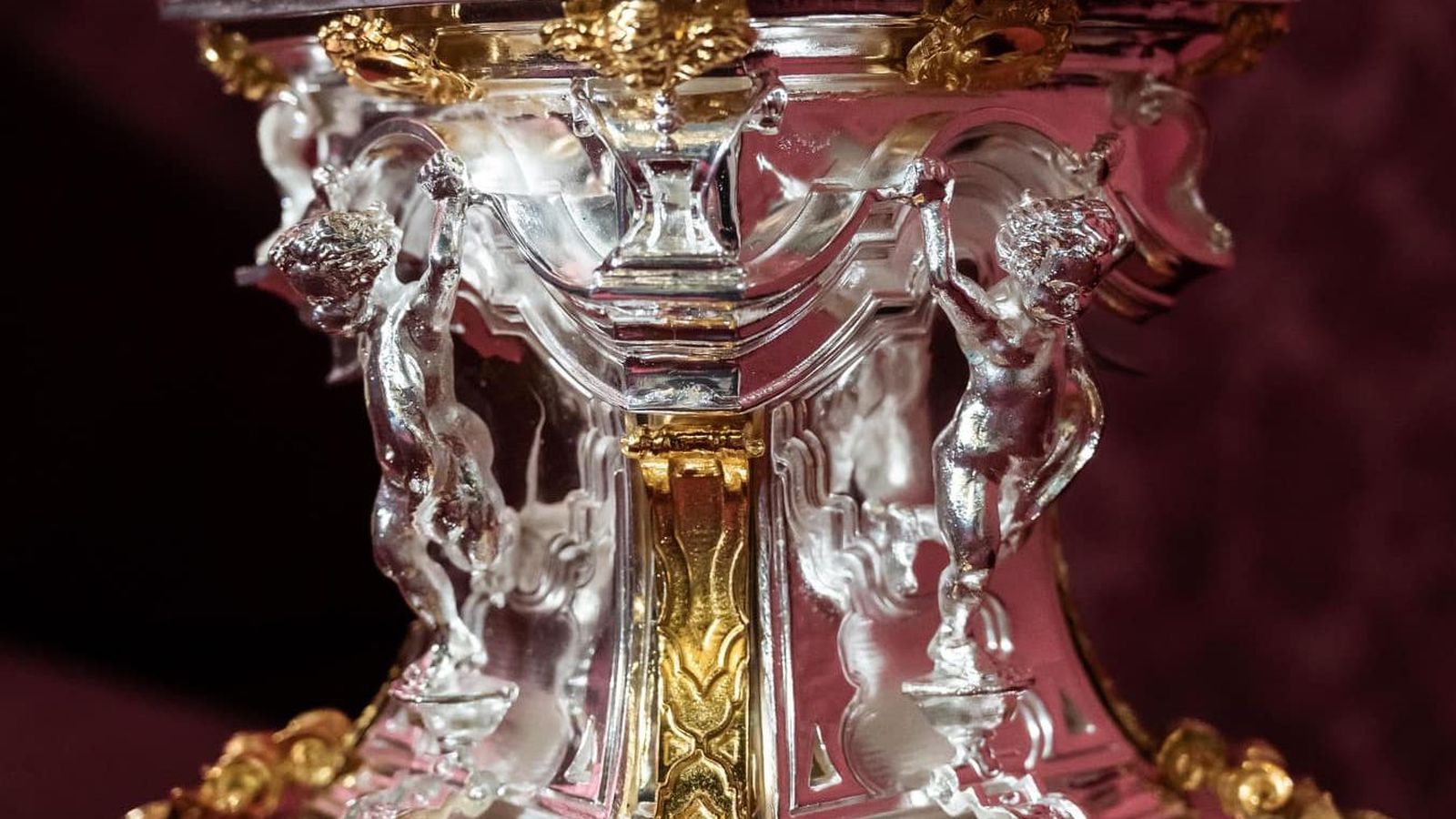 Detalle de los Varles del Paso de Palio de María Santísima de la Amargura Coronada