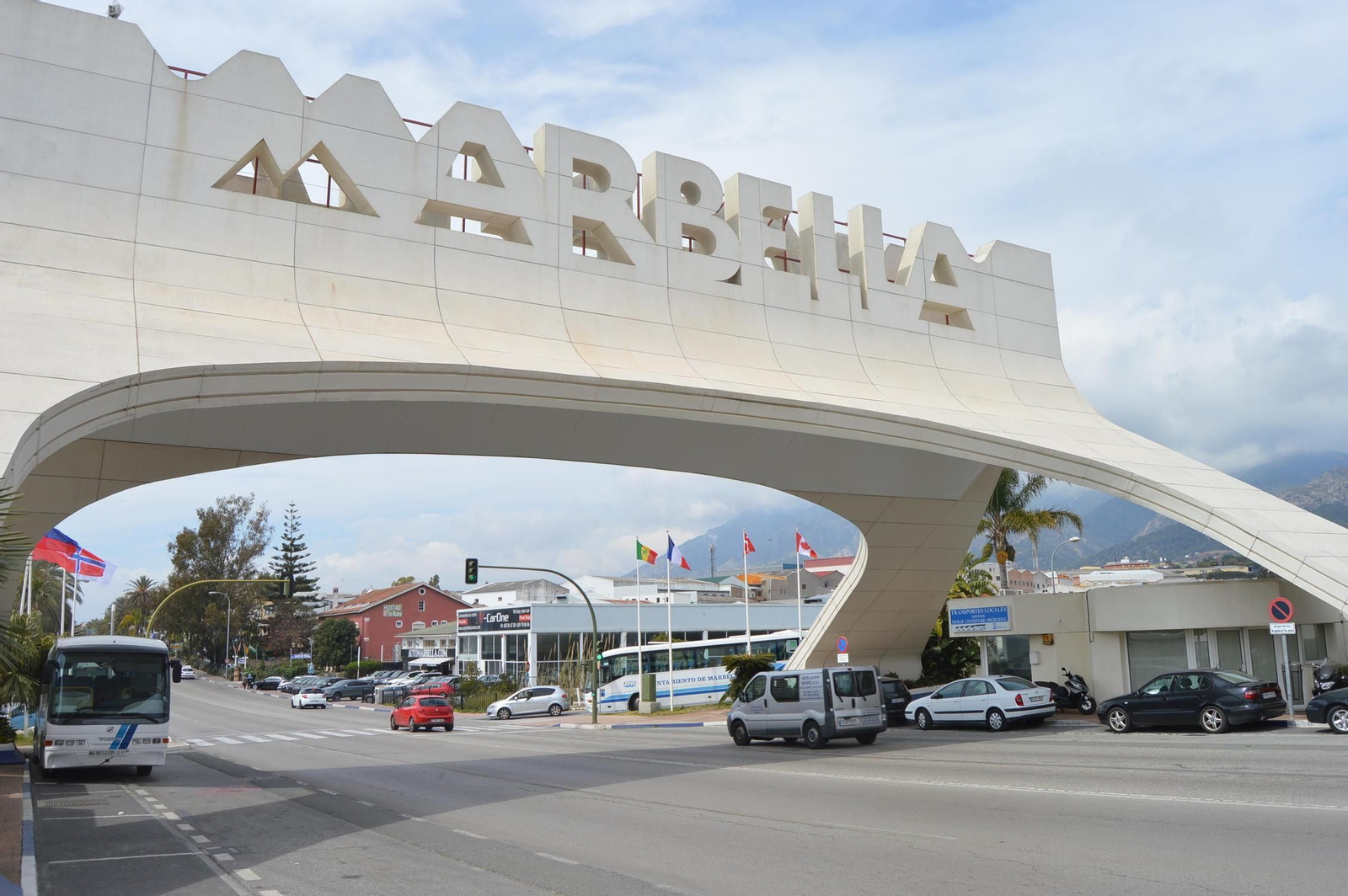 Arco de entrada a Marbella.