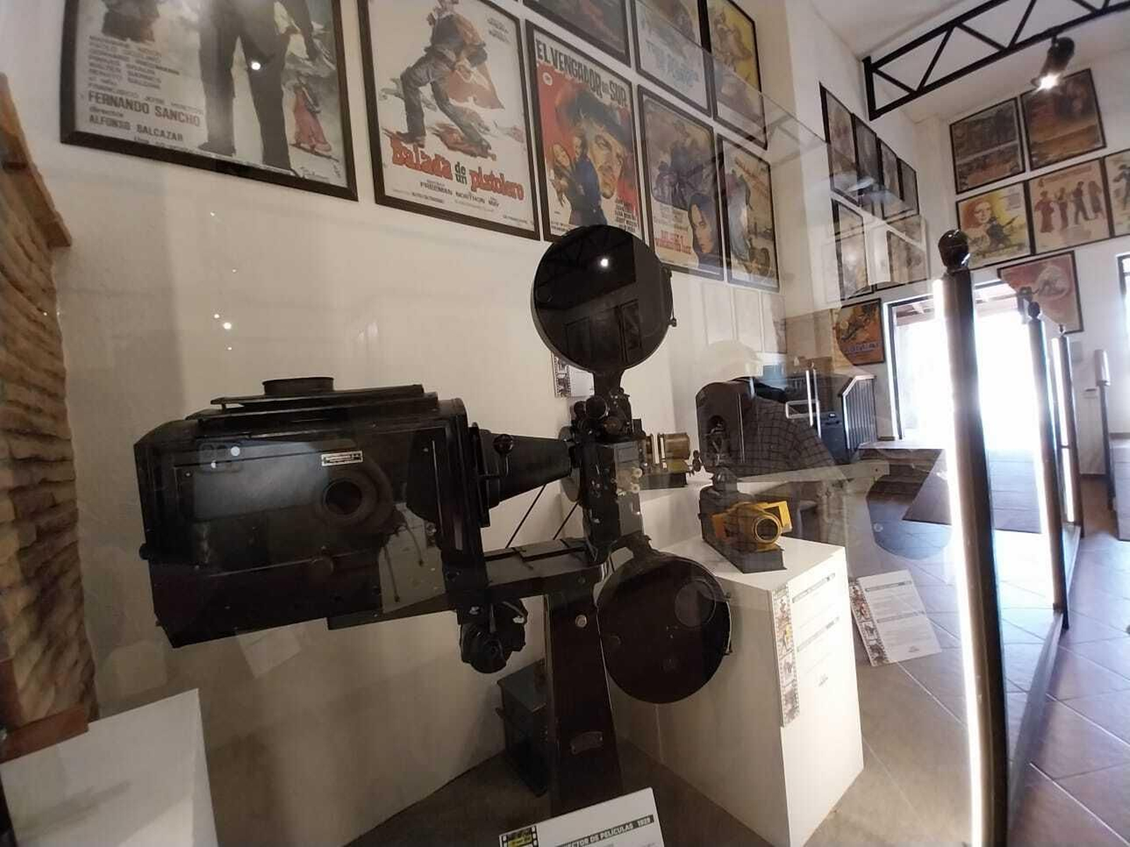 Vea cómo es el Mini Hollywood Oasys y sus espectaculares decorados