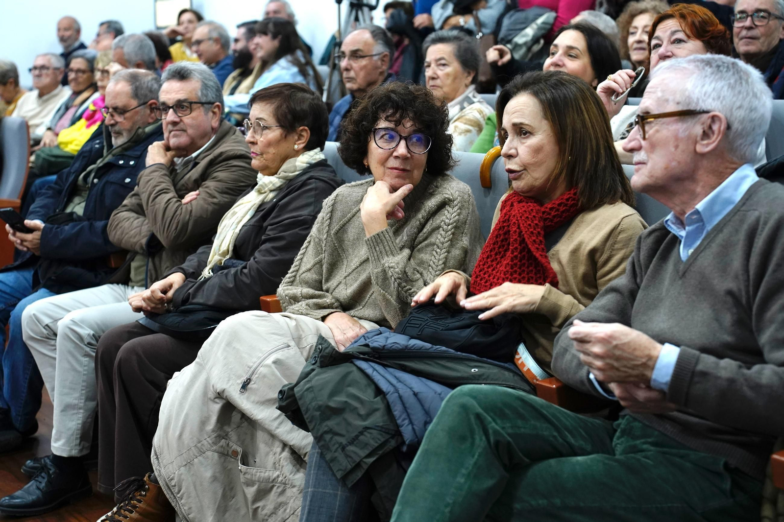 Fotos de la presentación del libro sobre `Los mitos del fin del mundo´
