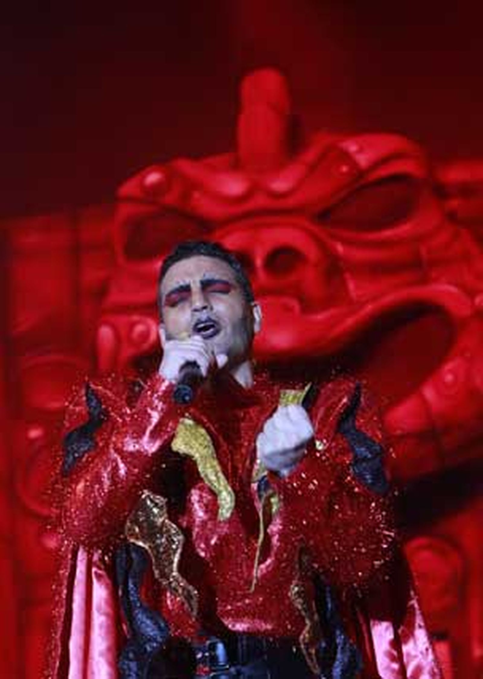 Paco Trujillo encarnando al Dios Momo./Fotos:Lourdes de Vicente

Foto: Lourdes de Vicente