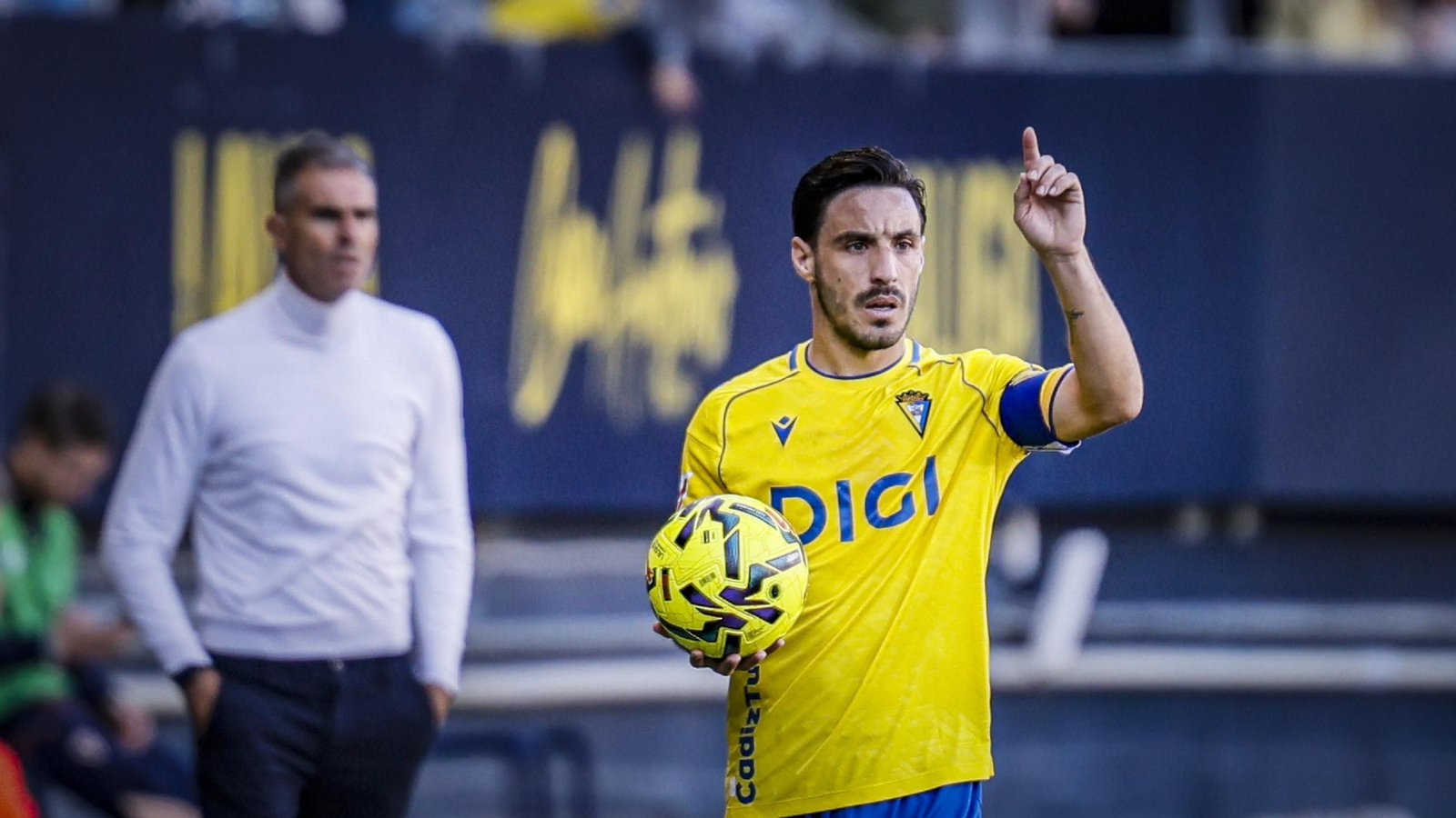 Búscate entre las imágenes del partido de fútbol Cádiz CF - Racing de Santander