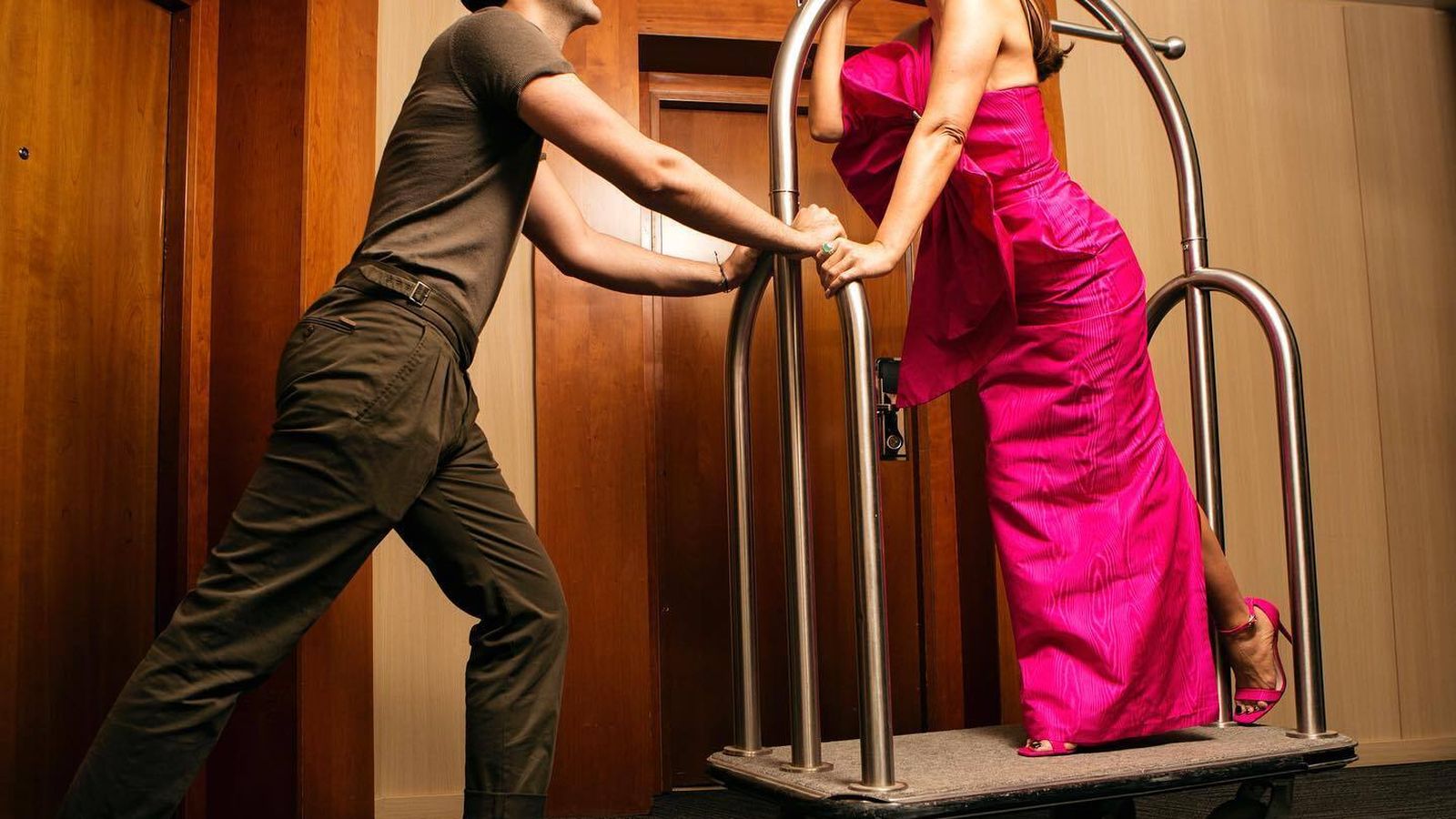 Son ya varios los grandes eventos en que Paula Echevarría ha confiado en el diseñador cordobés para triunfar sobre la alfombra roja