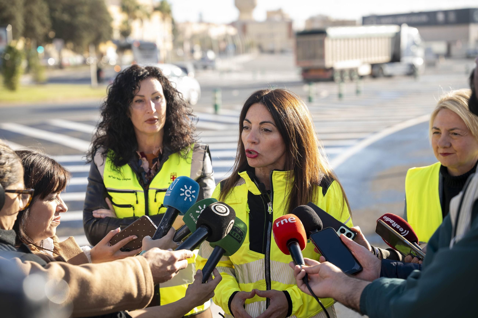 Los primeros usuarios del nuevo acceso al Puerto