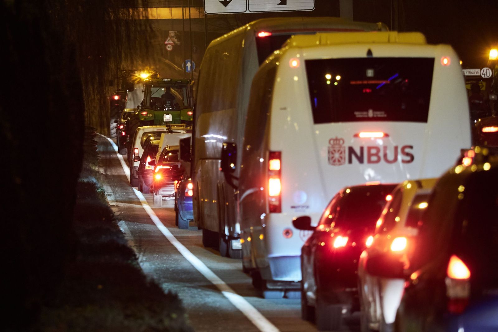 Las imágenes de la tractorada por las carreteras españolas: el campo para las principales vías