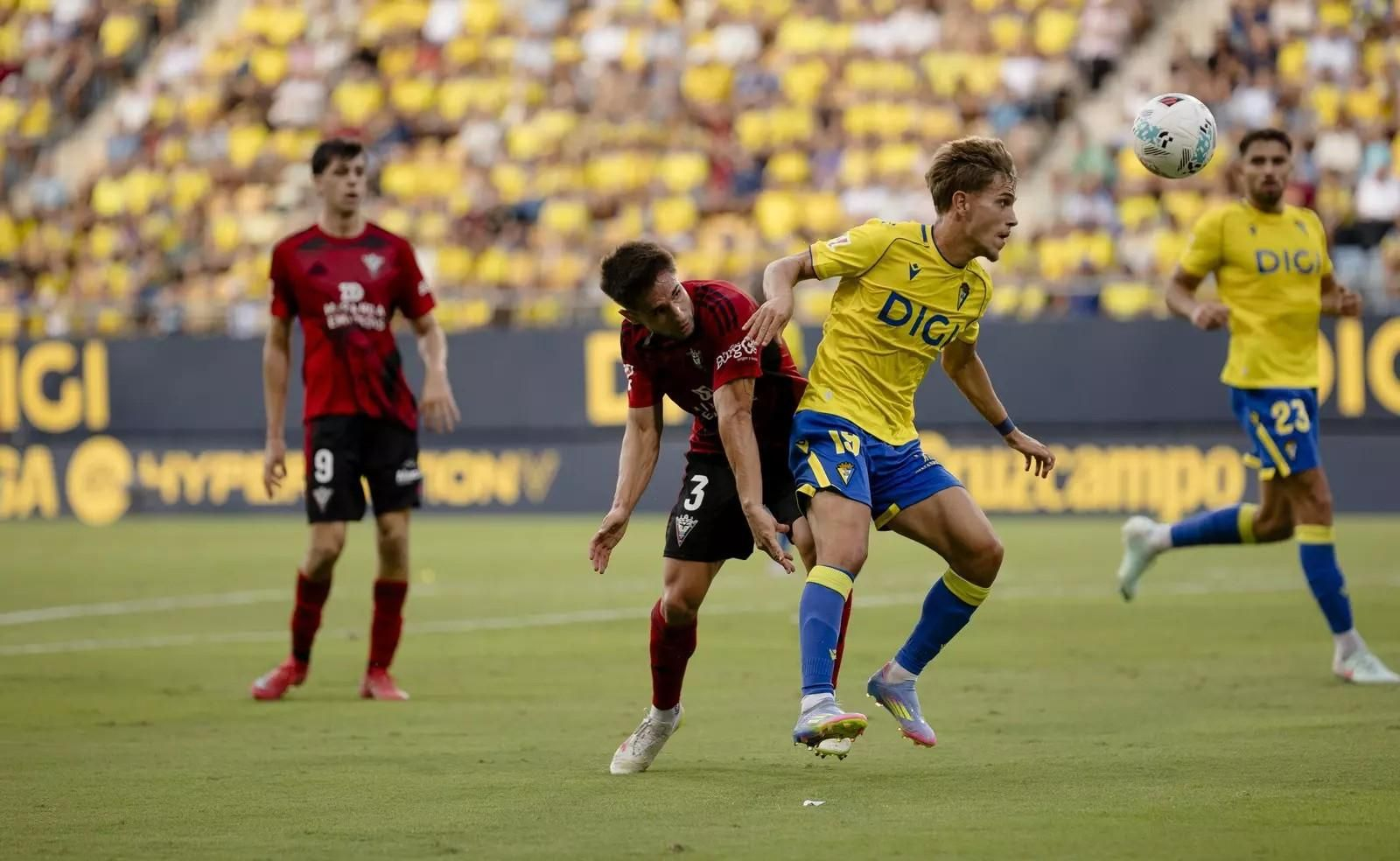 De la Rosa en el Cádiz-Mirandés.