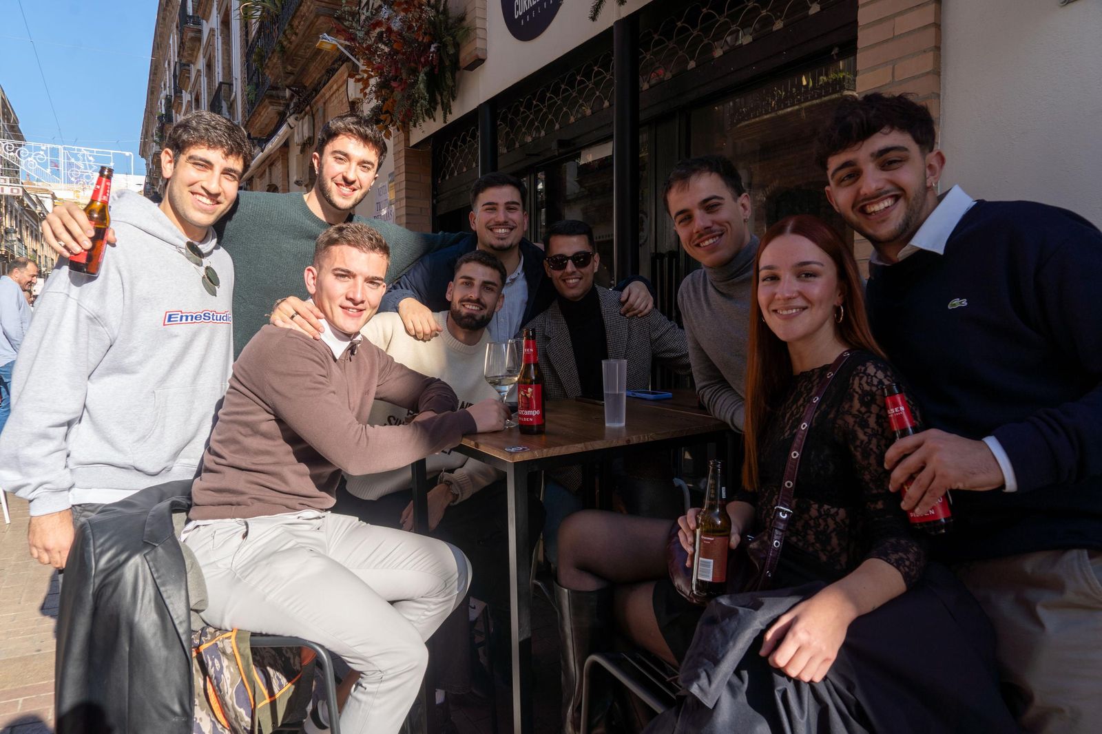 Imágenes de la fiesta del 31 de diciembre en las calles de Huelva