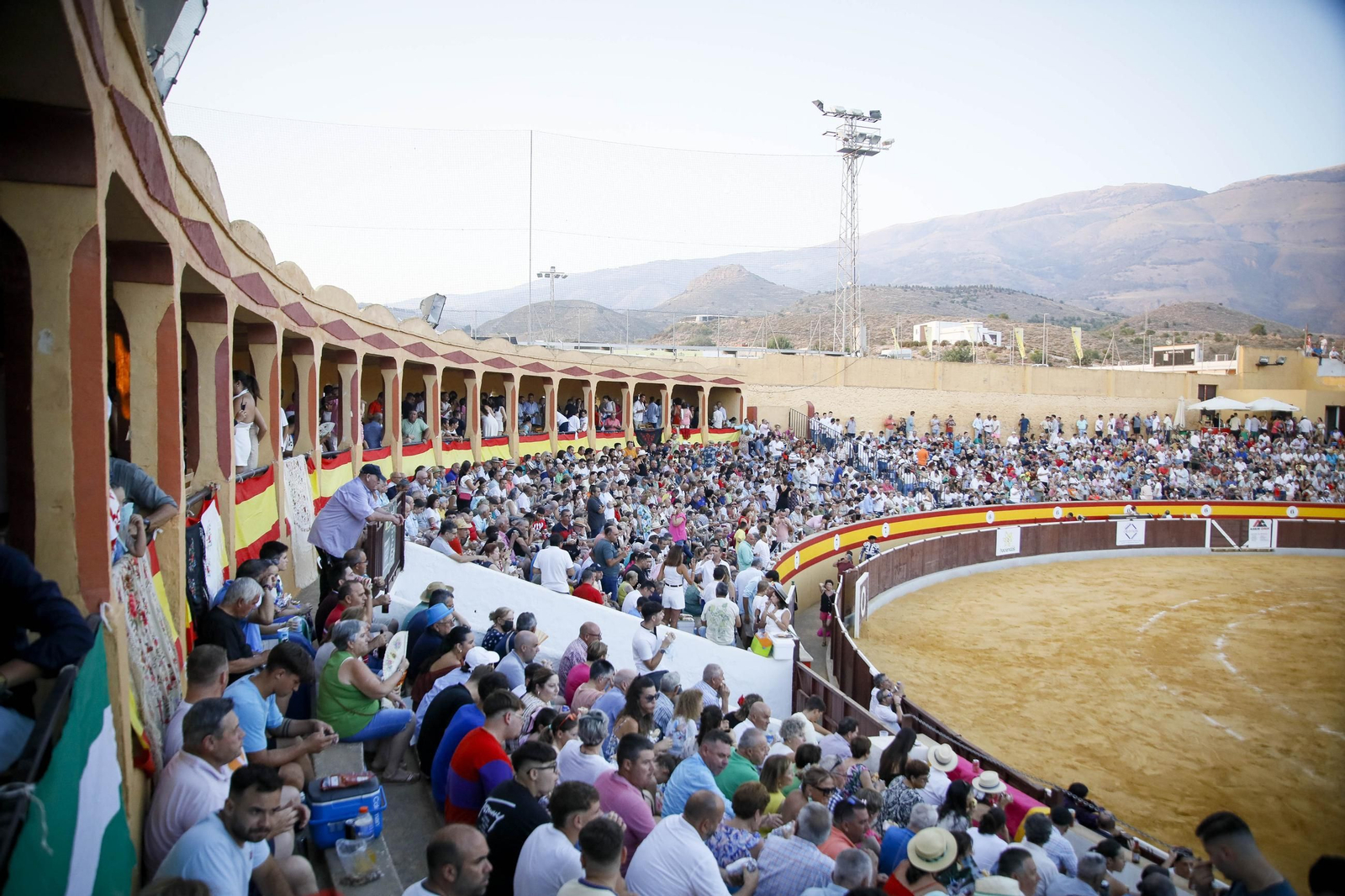 Corrida de toros Berja con un toro indultado, en imágenes