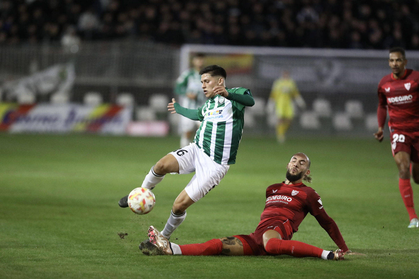 Las imágenes del histórico Torremolinos - Sevilla FC Las imágenes del histórico Torremolinos - Sevilla FC