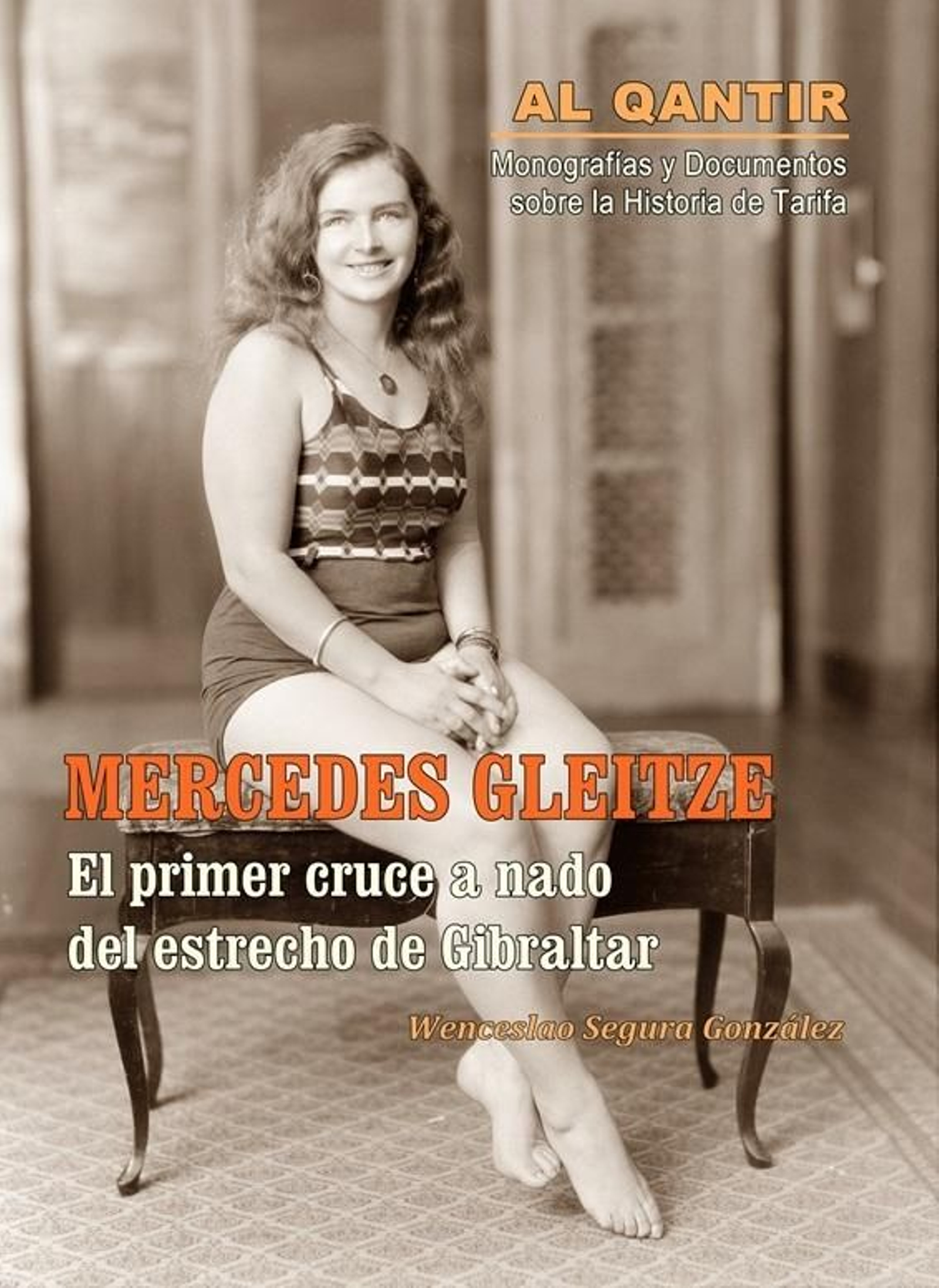 Portada del número 22 de 'Al Qantir', que tiene el título “Mercedes Gleitze: el primer cruce a nado del Estrecho de Gibraltar”.