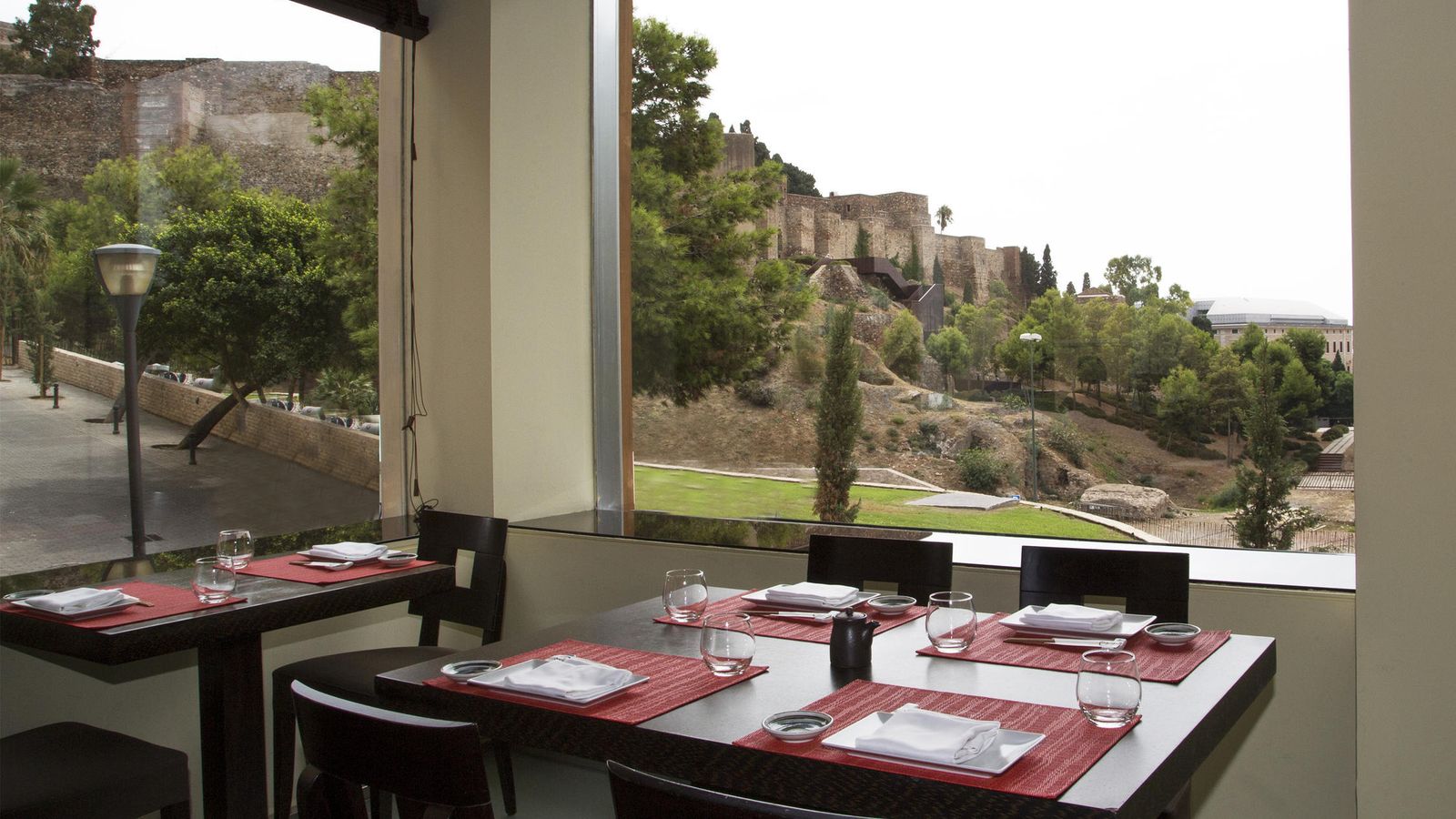 Vistas del restaurante a La Alcazaba