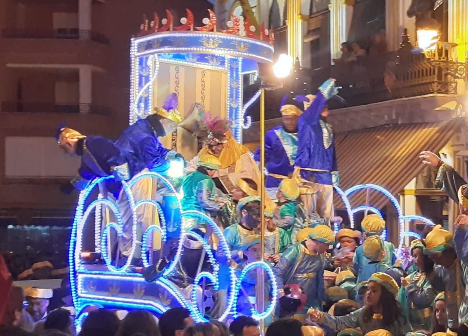 Una de las carrozas de la última Cabalgata de Reyes Magos de Puente Genil.