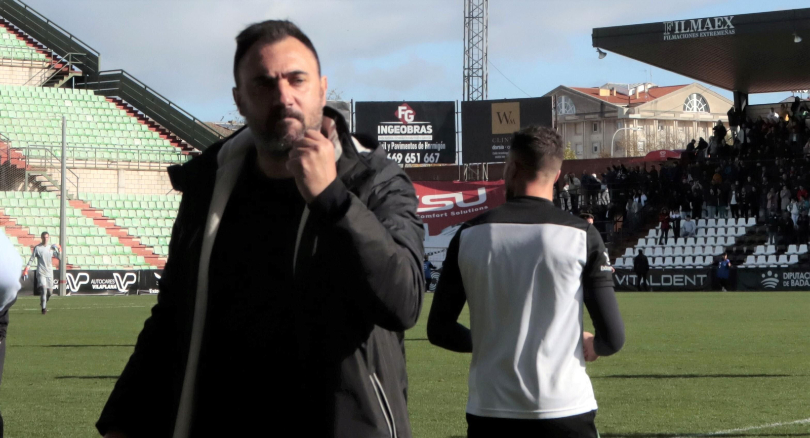El técnico de la AD Mérida, Juanma Barrero.