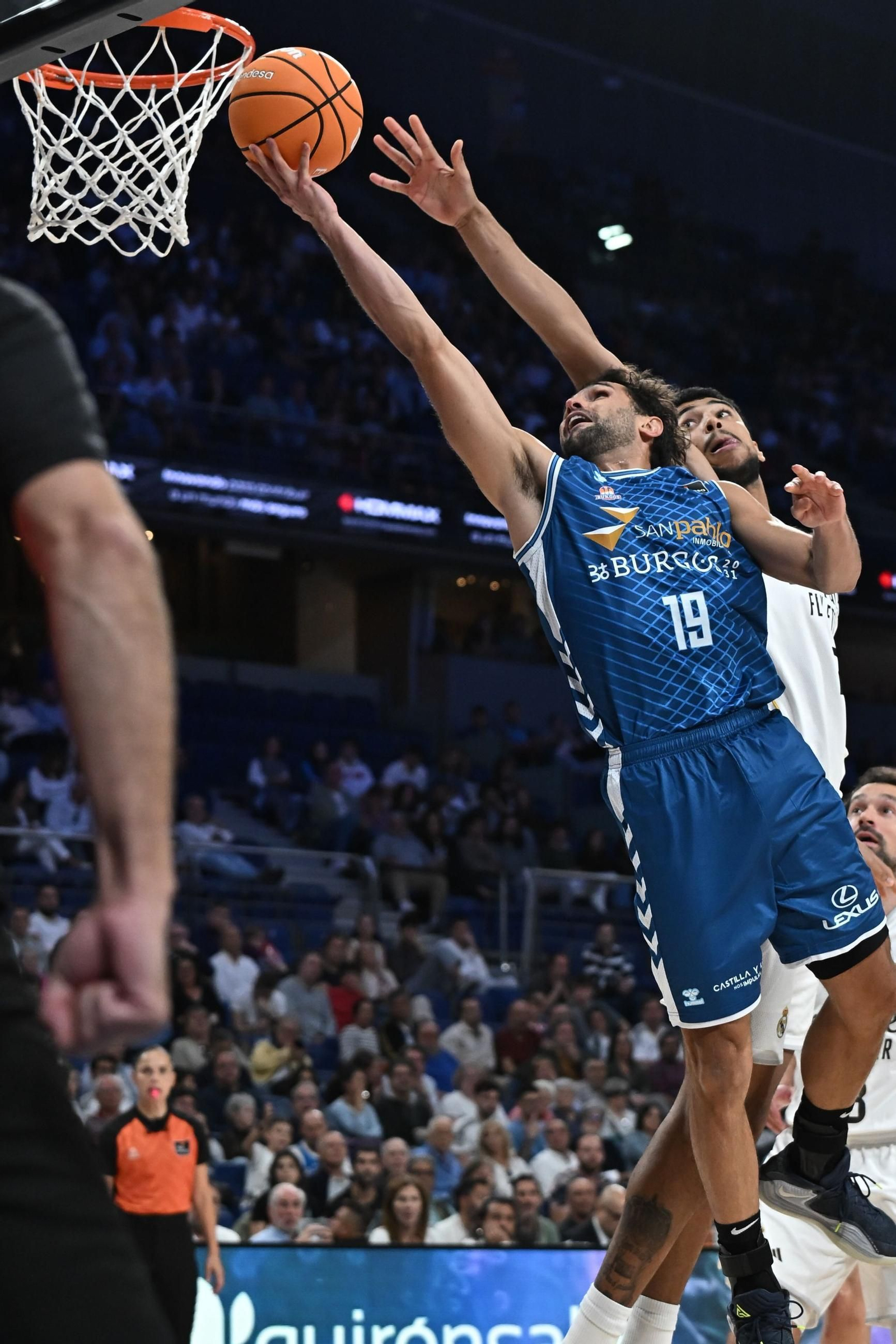 Yannick Nzosa, siete puntos en siete minutos ante el Real Madrid