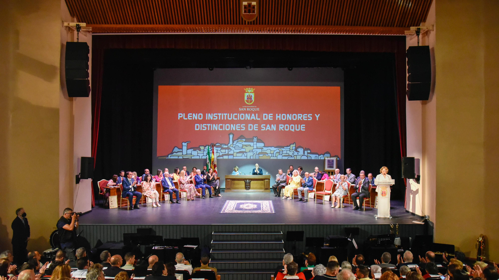 Pleno y entrega de reconocimientos por el 316 aniversario de San Roque"