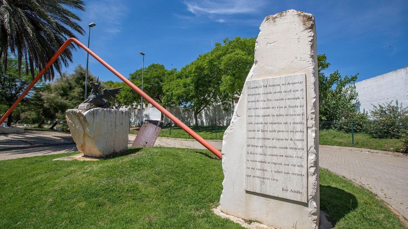 Versos en memoria de Klara en el parque del Barrero: