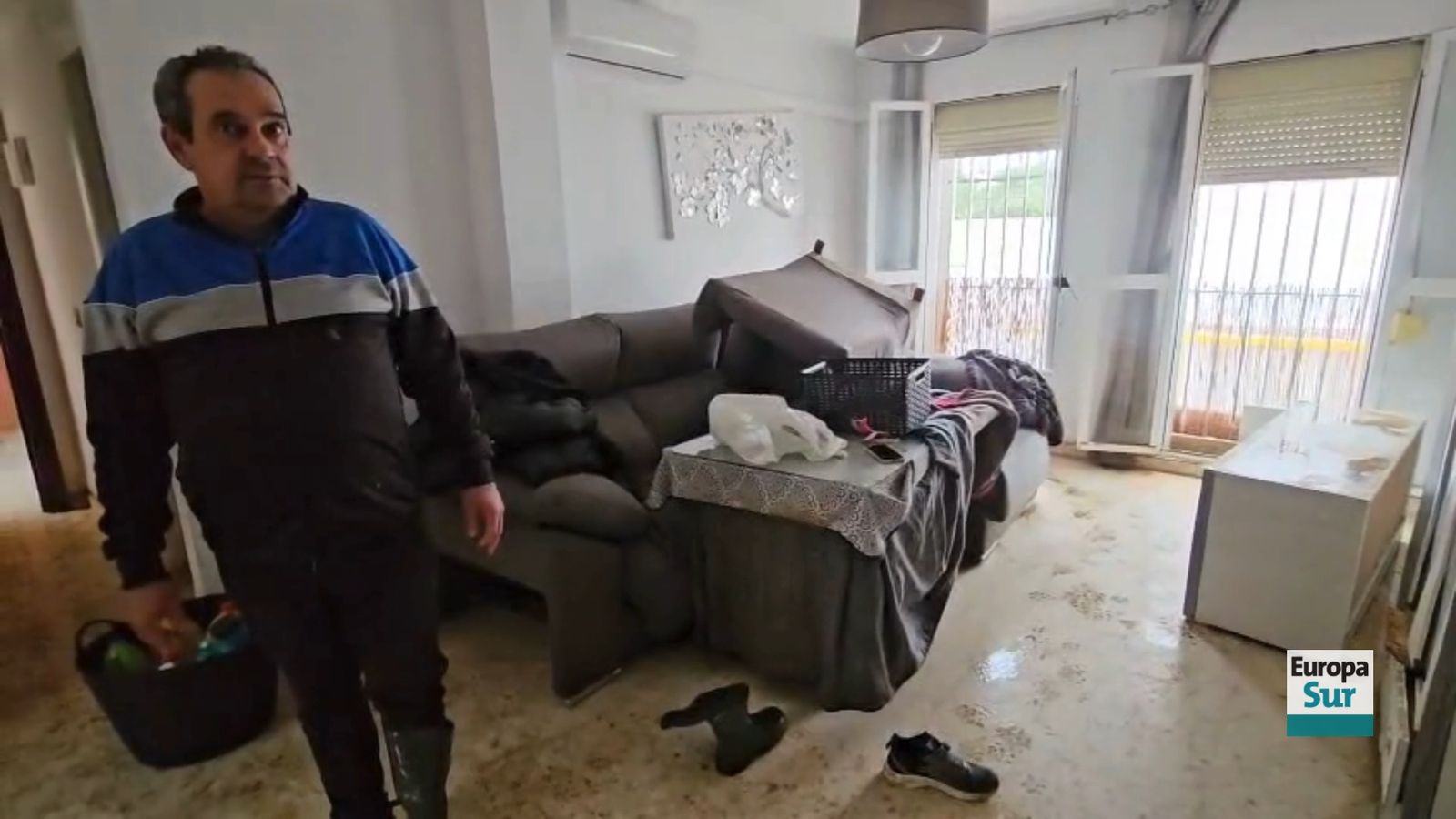 Así han quedado las casas de San Martín del Tesorillo tras la borrasca Leonardo y así se preparan ahora para Marta.