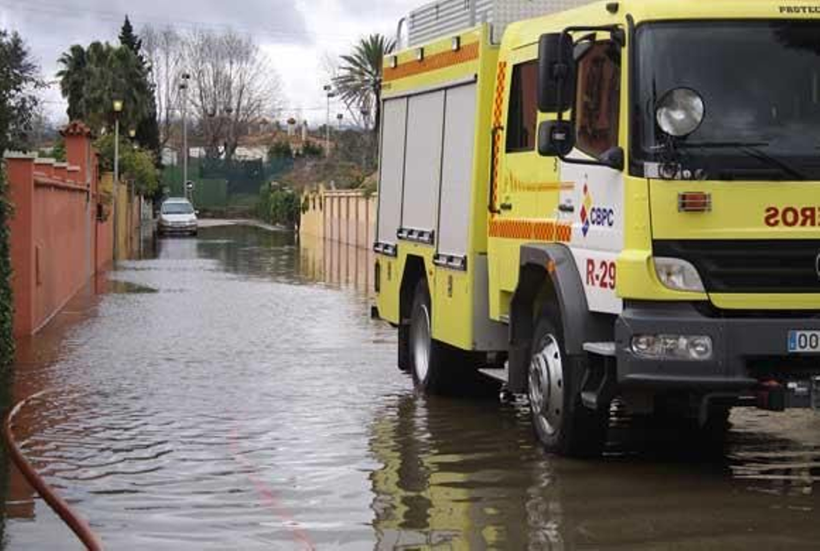 Las fuertes lluvias provocaron numerosas incidencias y un reguero de daños en muchas poblaciones de la comarca

Foto: Fotos Vanessa Perez-Erasmo Fenoy