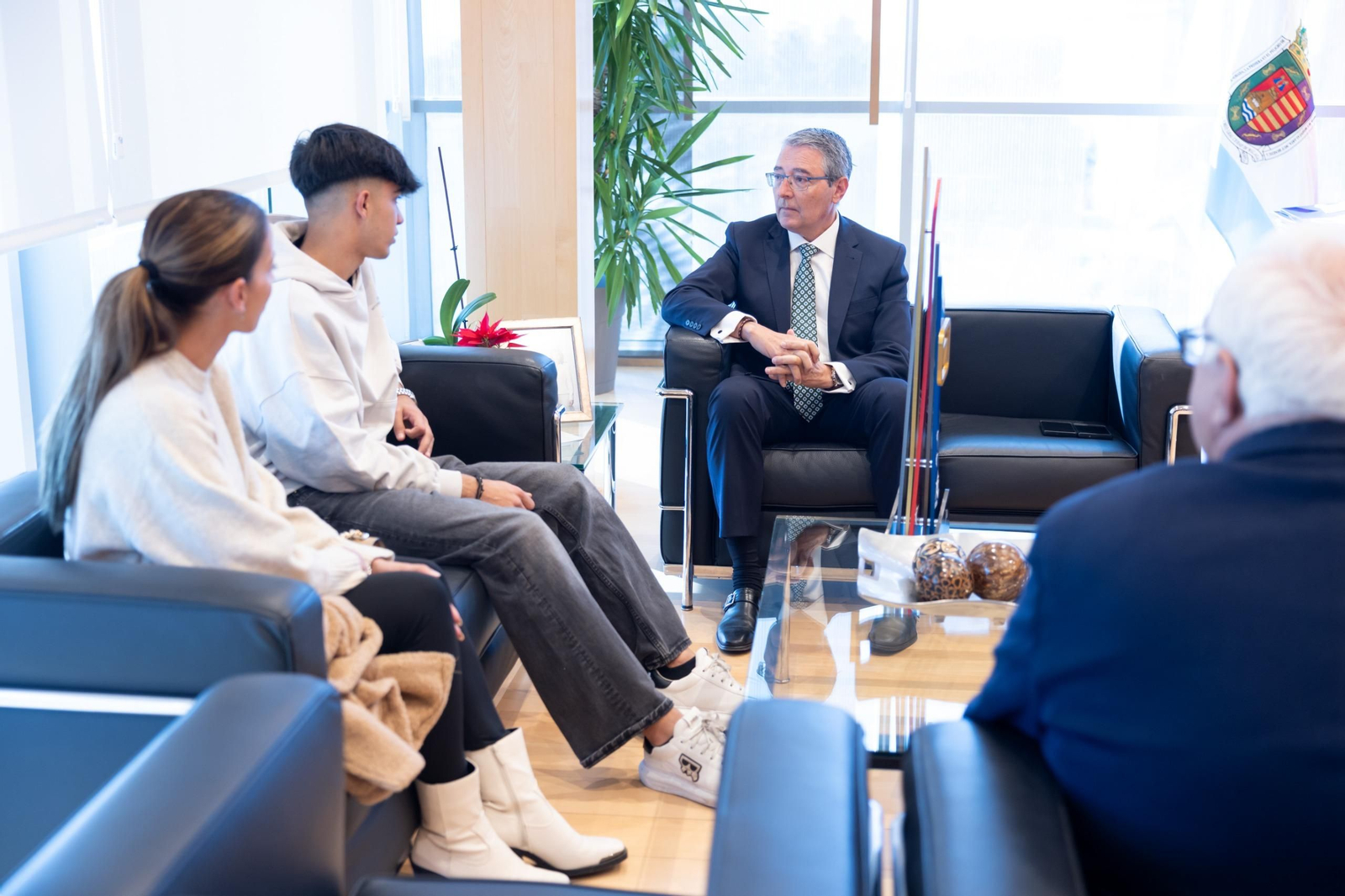 El piloto malagueño de karting Aarón García, campeón del mundo IAME 2025, recibido en Diputación