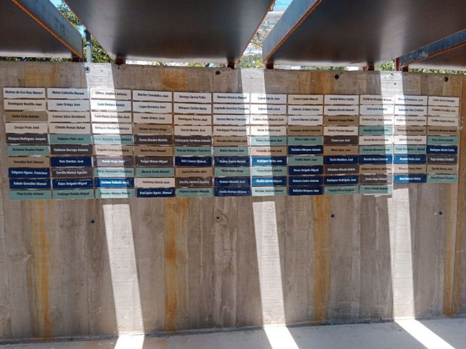 Imagen del memorial a las víctimas del franquismo en El Retiro.