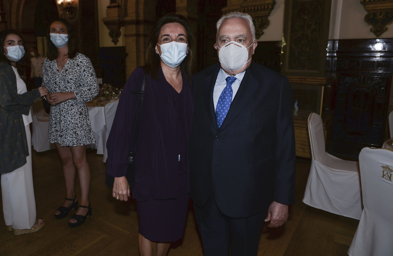 Imposición de la Encomienda de la Orden de la Cámara de España