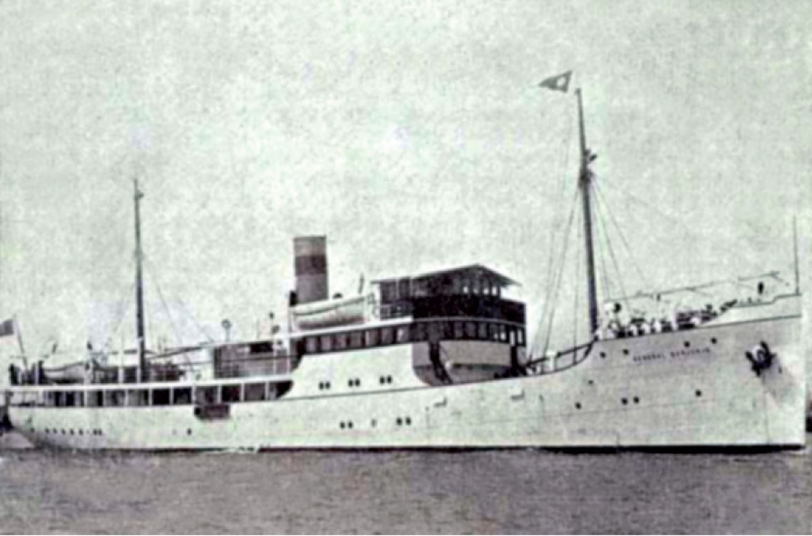 La motonave 'General Sanjurjo' (desde 1931 'Ciudad de Ceuta'), navegando hacia el año 1929.