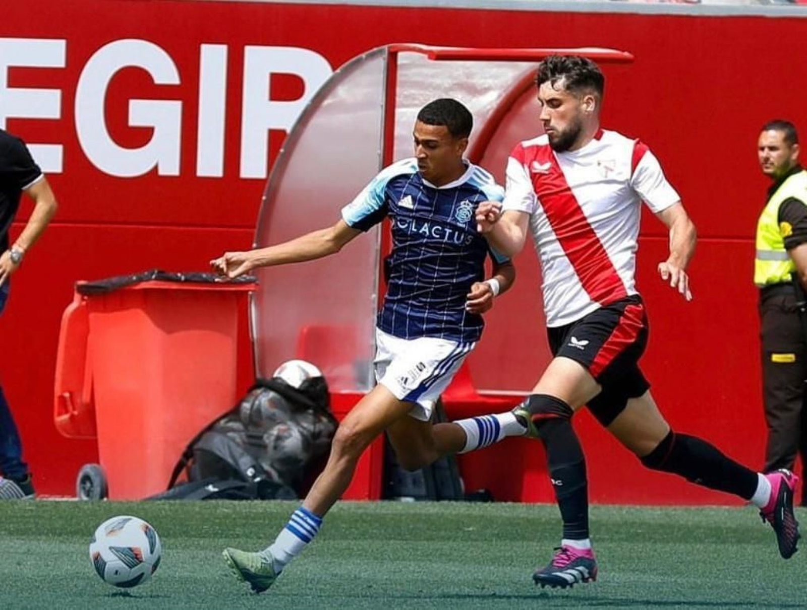 Simo en su debut con el Recreativo de Huelva ante el Sevilla Atlético.