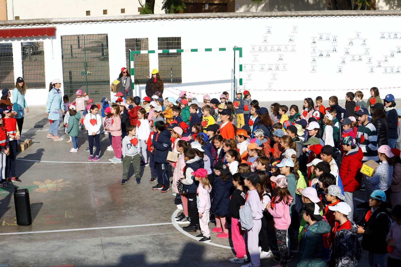 Los colegios de Córdoba celebran el Día de la Paz, en imágenes