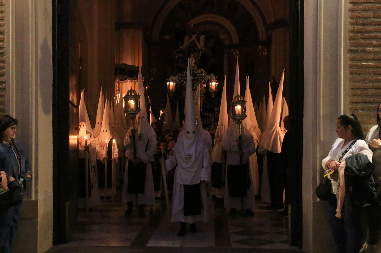 La procesión del Silencio, en imágenes